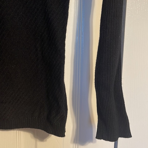 NWOT INC International Concepts long sleeve black sweater size XS - Picture 8 of 9